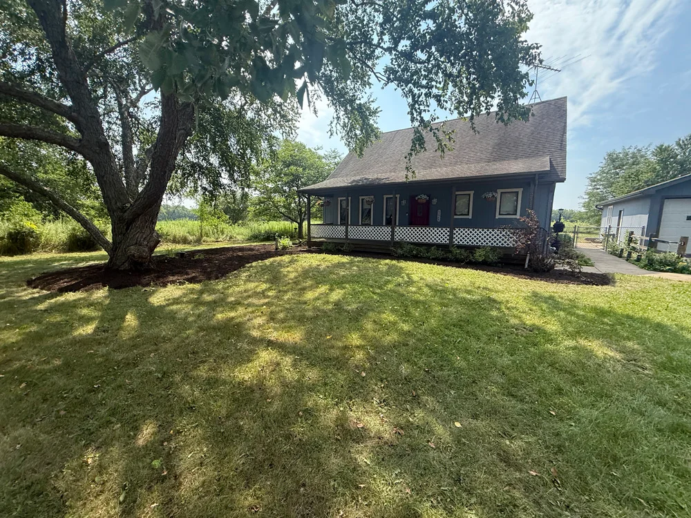 Landscape-Maintenance-Saltzman-Outdoors